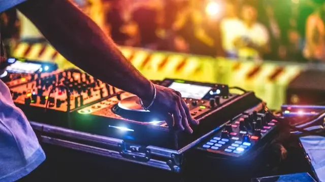 BAMPAKU DJ Night