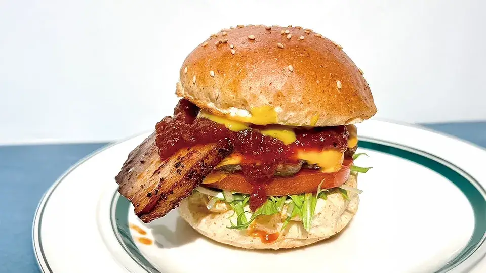 BBQベーコンチーズバーガー-California Diner Legit